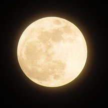 moon-g4e3511b50_640 Image by spiriterror from Pixabay (1)